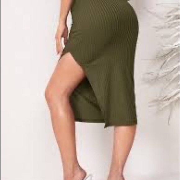 Forever 21 ribbed skirt - Picture 1 of 5